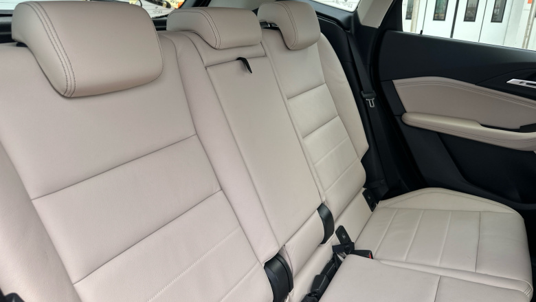 BMW 2 Series 220i MHT Luxury 5dr DCT [Tech Plus Pack] Petrol Hatchback